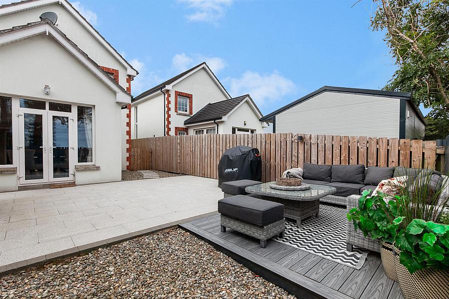 2B Lylehill Road East