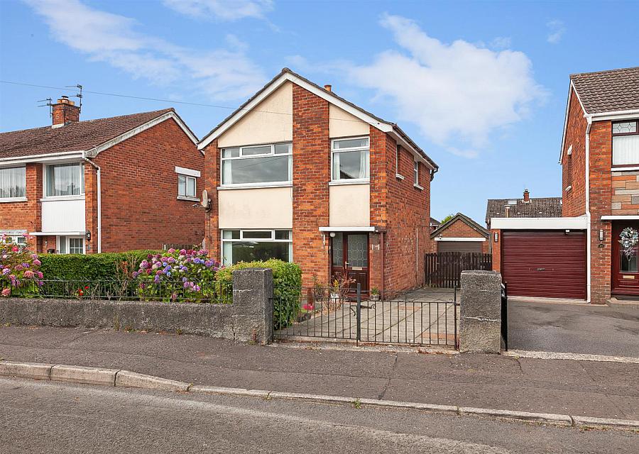 18 Ferndale Gardens