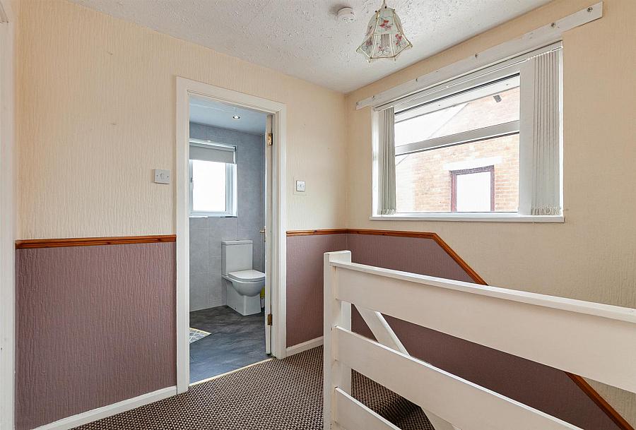 18 Ferndale Gardens