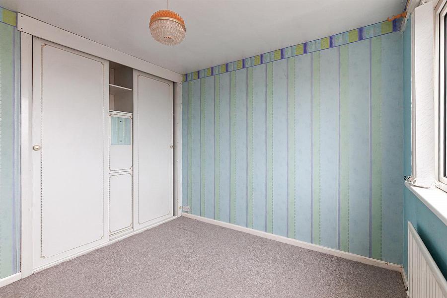 18 Ferndale Gardens