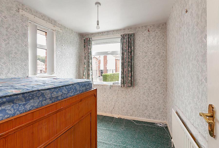 18 Ferndale Gardens