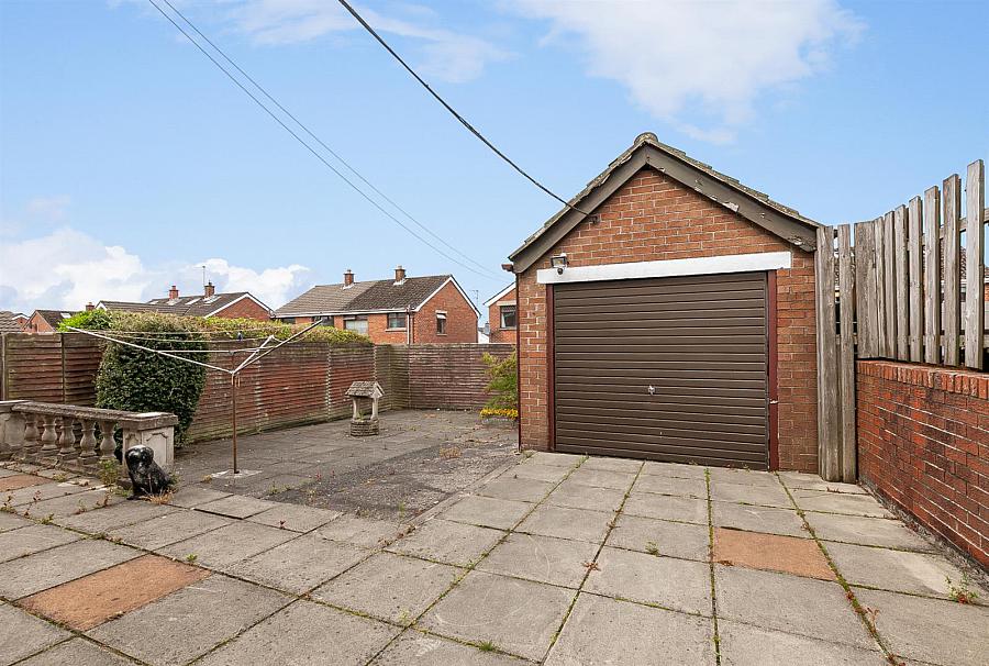 18 Ferndale Gardens