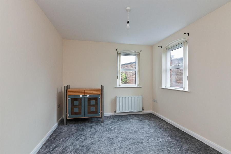 1 Lismore Place