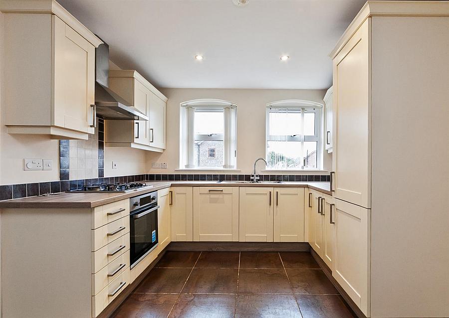 1 Lismore Place