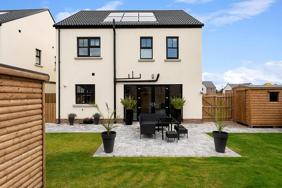 12 Cloughan View Crescent