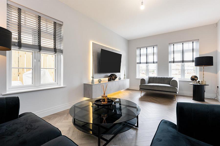 12 Cloughan View Crescent