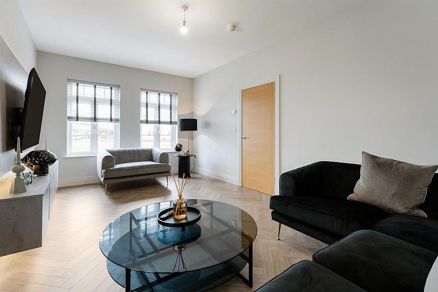 12 Cloughan View Crescent