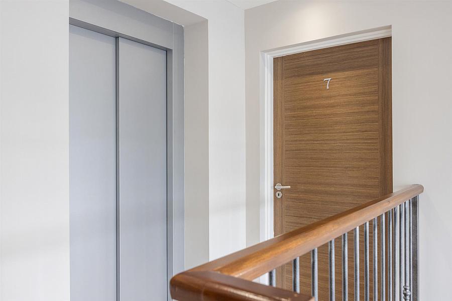 Apartment 7, Wavecrest Shore Road