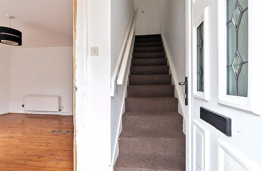 5 Whitewell Road