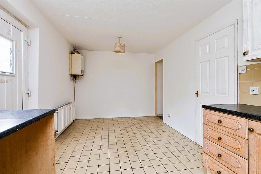 5 Whitewell Road