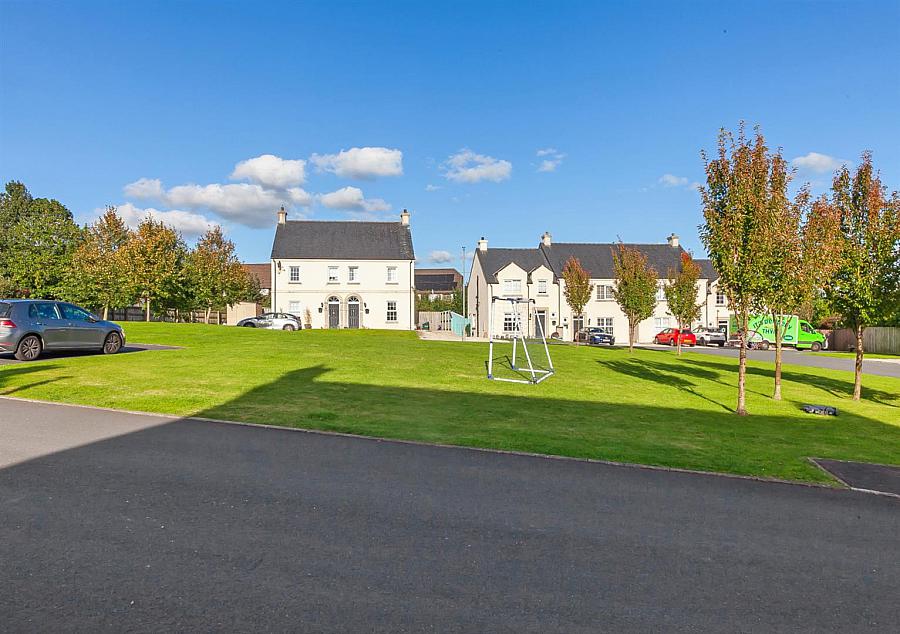 4 Willendale Gardens