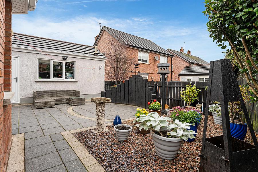 3 Gateside Avenue