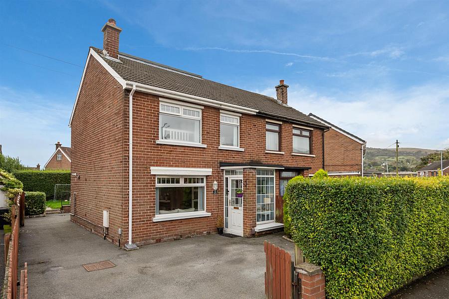 18 Church Crescent