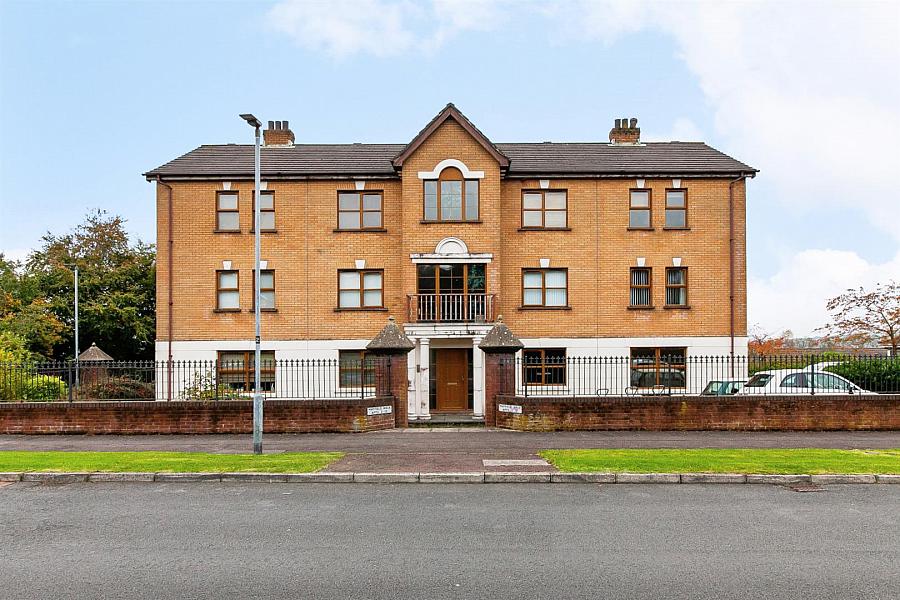 4 Mayfield Walk
