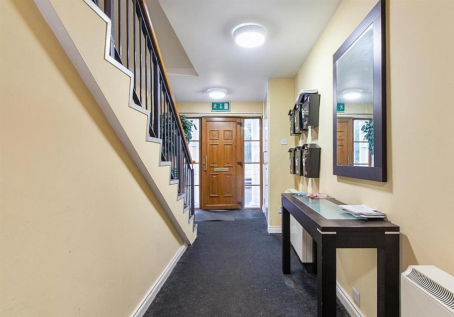4 Mayfield Walk