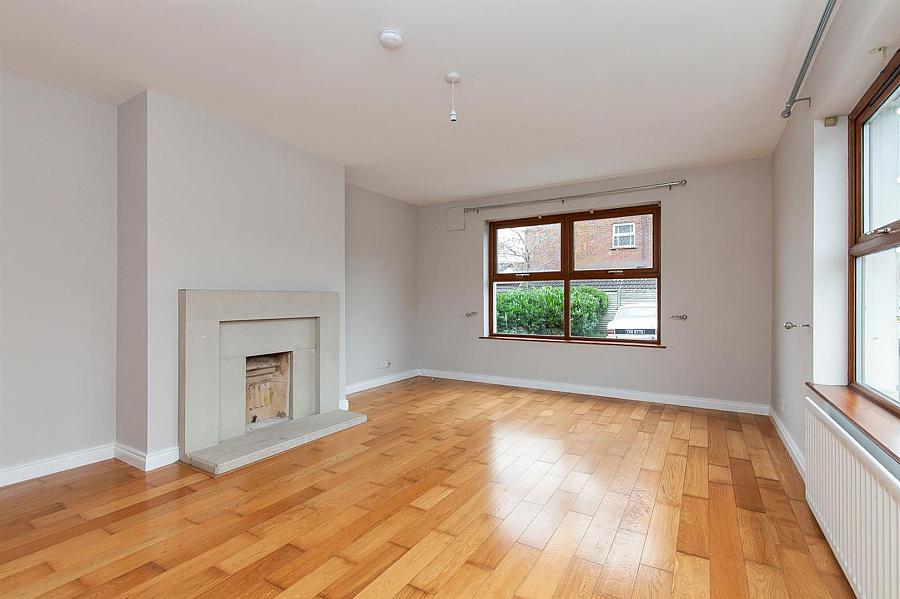 4 Mayfield Walk