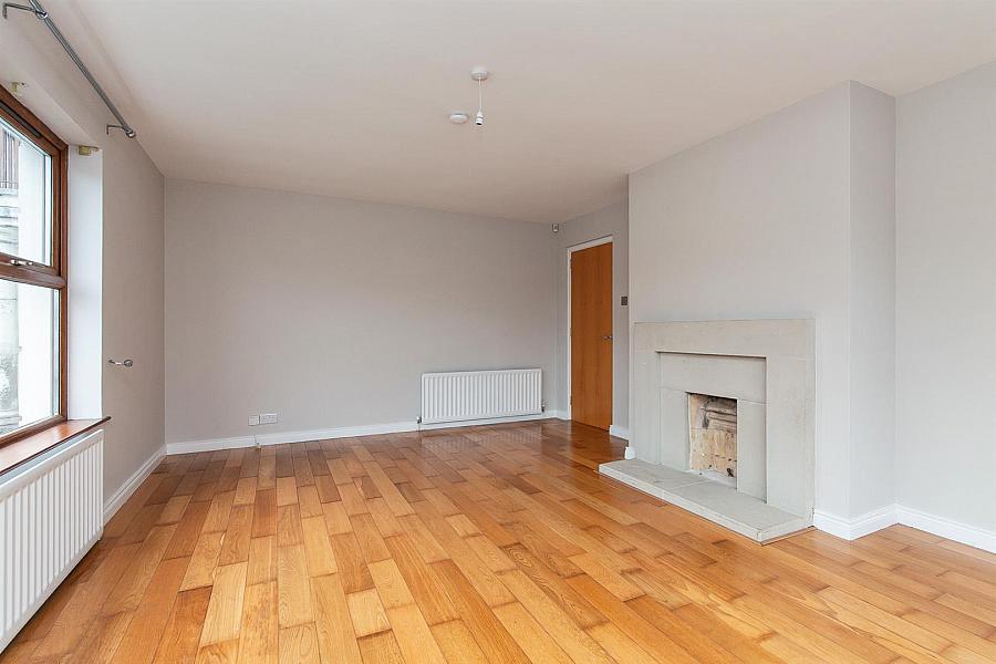 4 Mayfield Walk