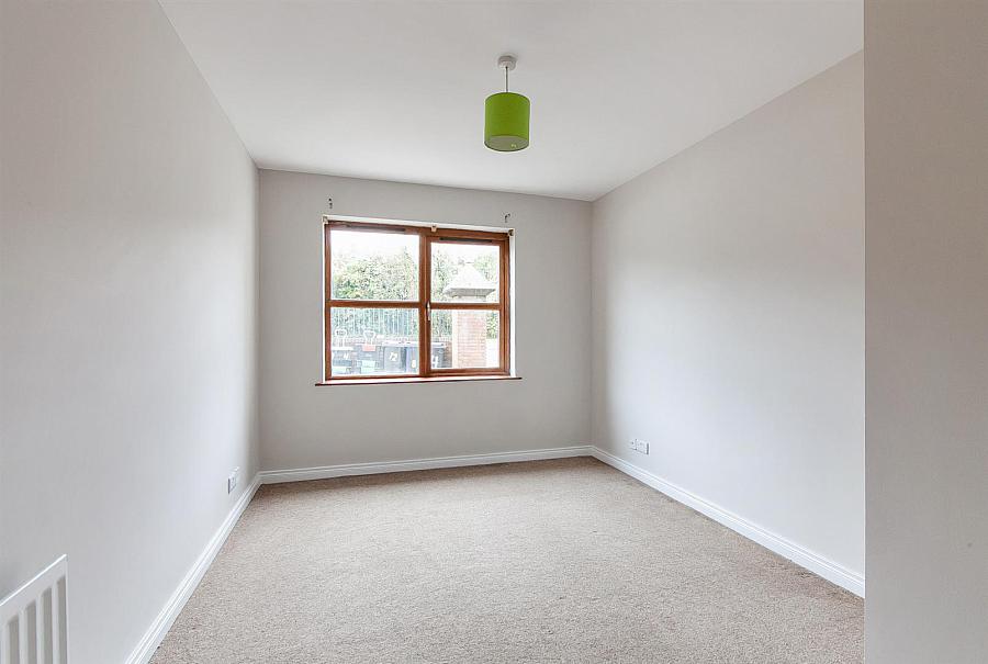 4 Mayfield Walk