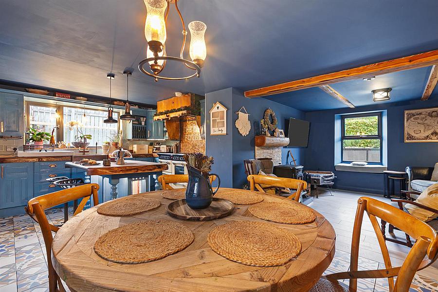 'The Olde Forge', 368 Doagh Road