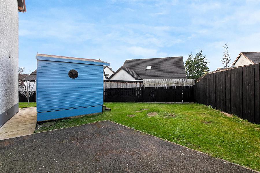 20 Huntingdale Way