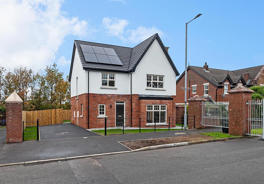 62 Mayfield High Street