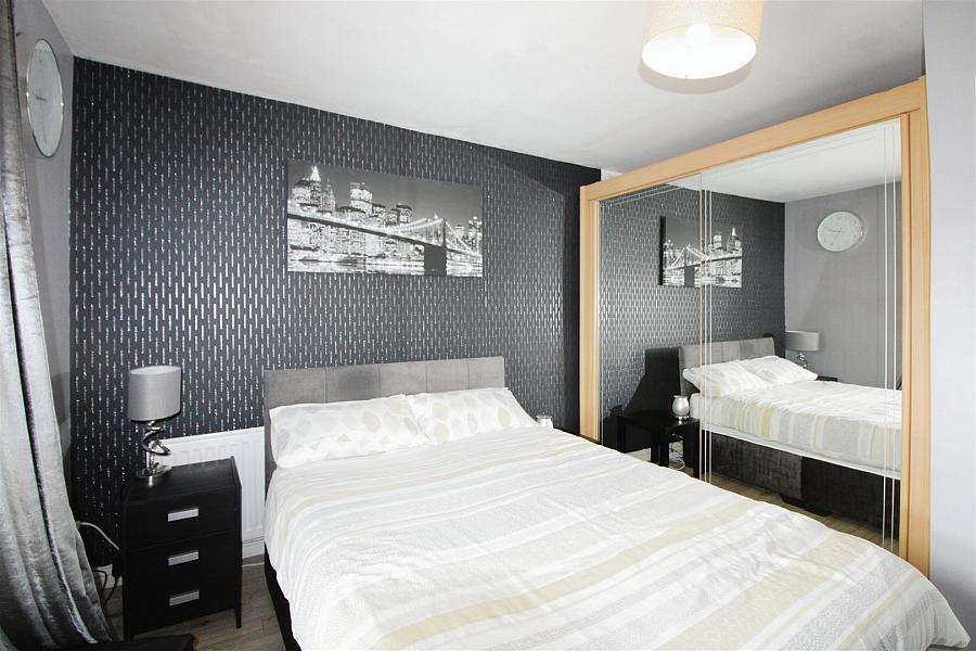 12 Parkgate Crescent