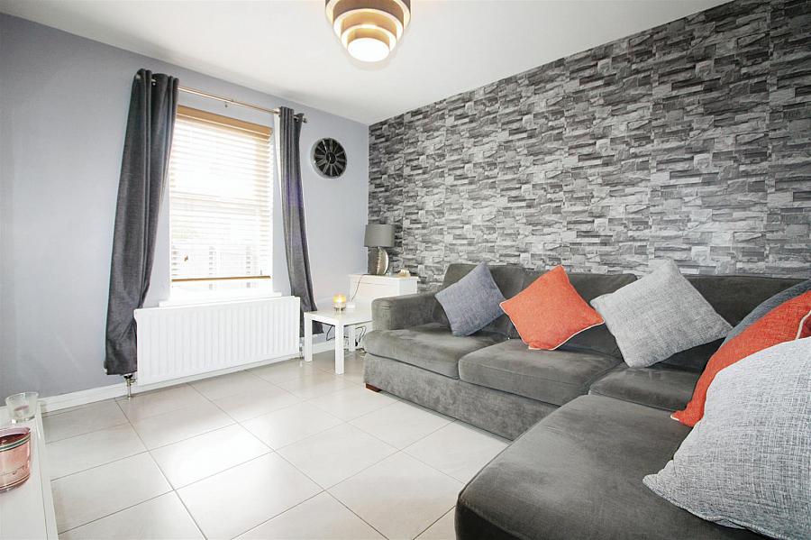 12 Parkgate Crescent