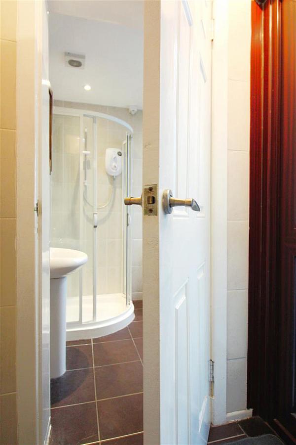 12 Parkgate Crescent