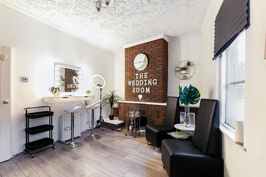 330 & 330a Shankill Road