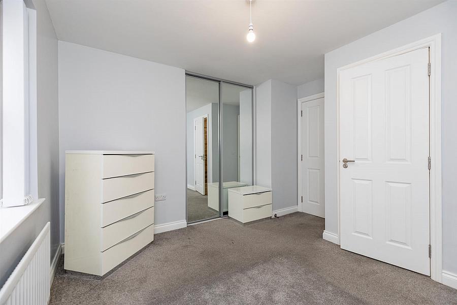 Apartment 4 12a Highgrove Meadows