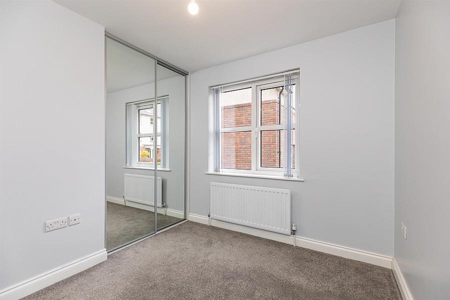 Apartment 4 12A Highgrove Meadows