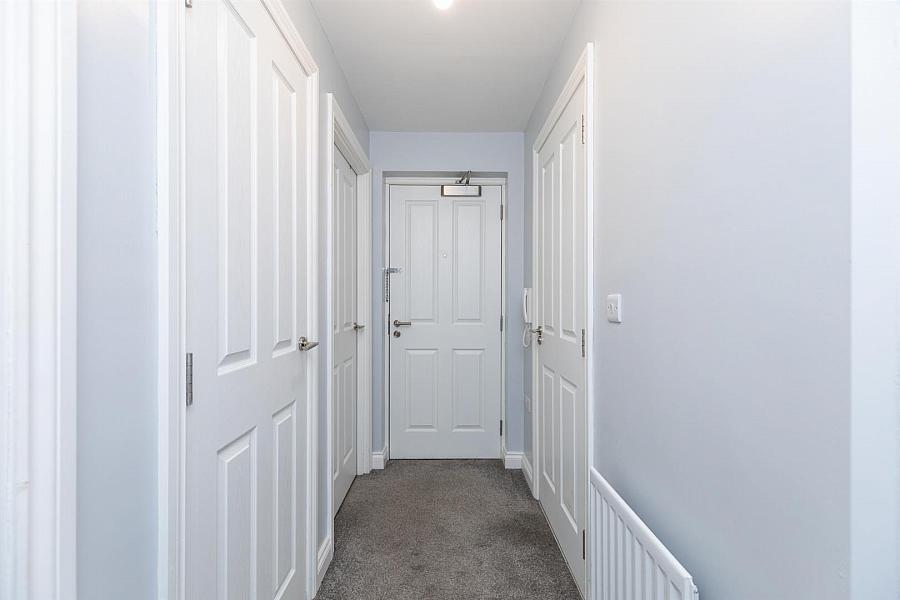 Apartment 4 12a Highgrove Meadows