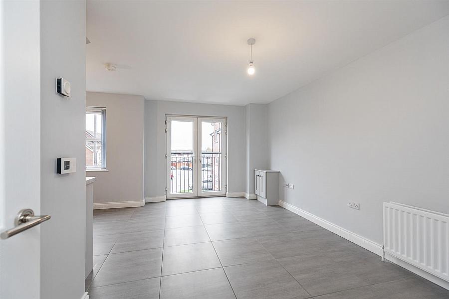 Apartment 4 12a Highgrove Meadows