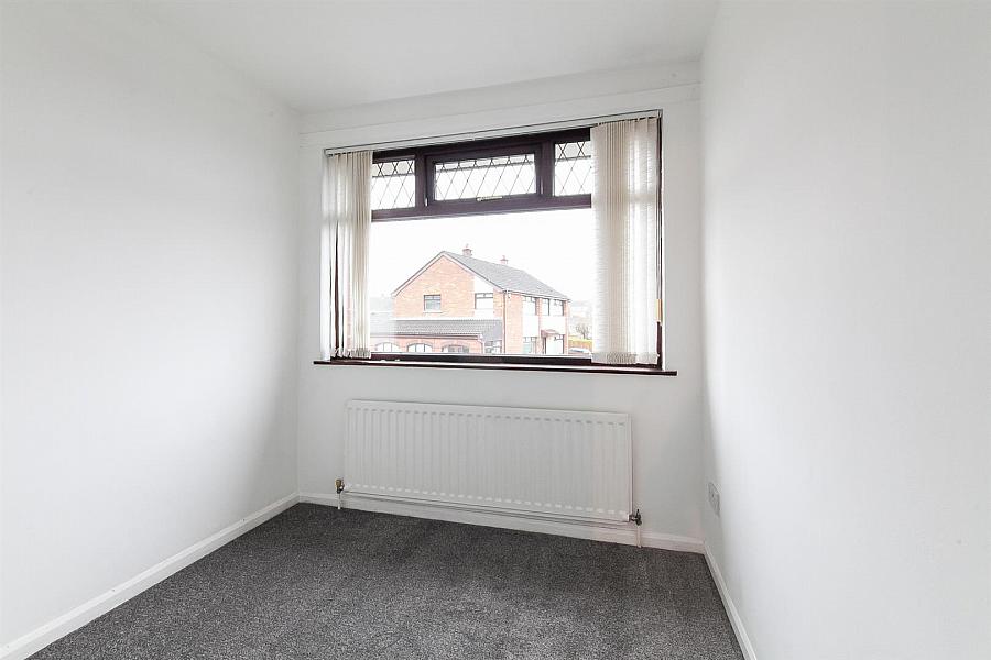 12 Ferndale Crescent