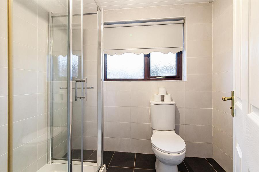 12 Ferndale Crescent