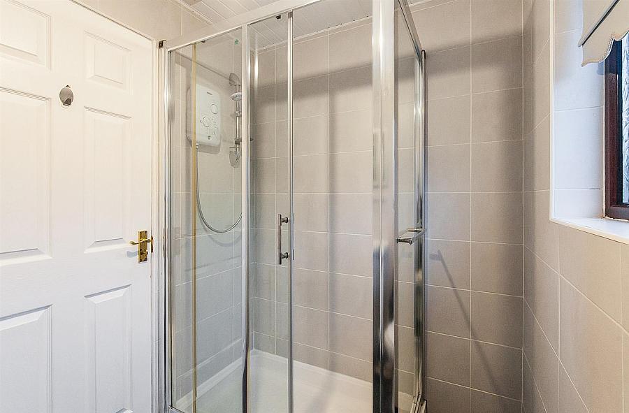 12 Ferndale Crescent