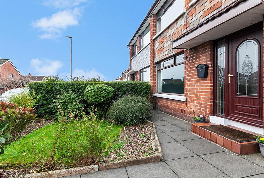 12 Ferndale Crescent