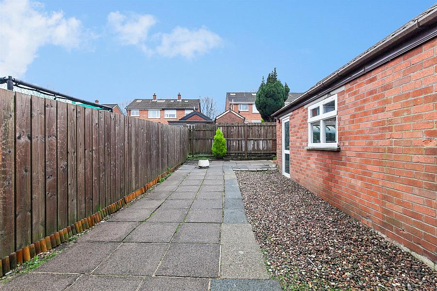 12 Ferndale Crescent