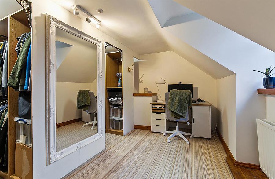 Greenfield Lodge, 10 Greenfield Road