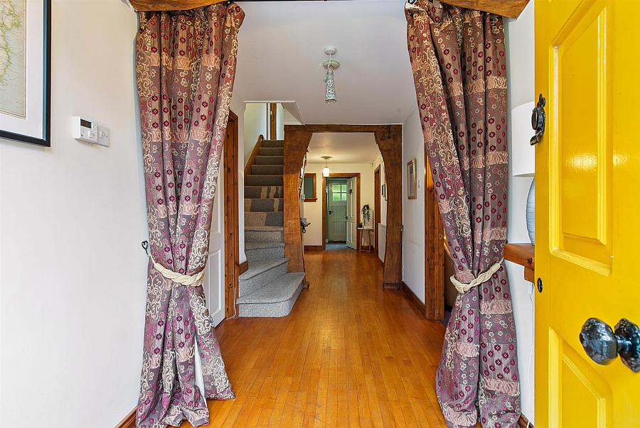 Greenfield Lodge, 10 Greenfield Road