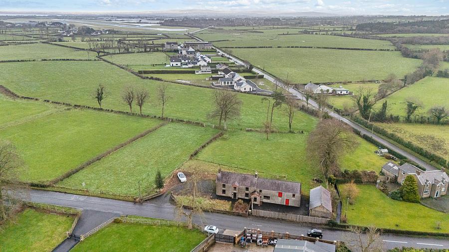 11 Ballynadrentagh Road