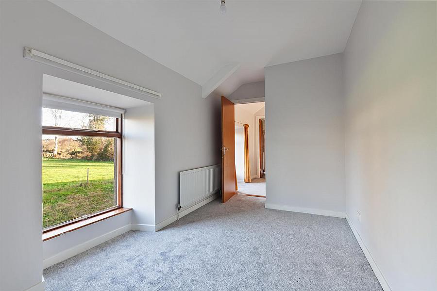 11 Ballynadrentagh Road