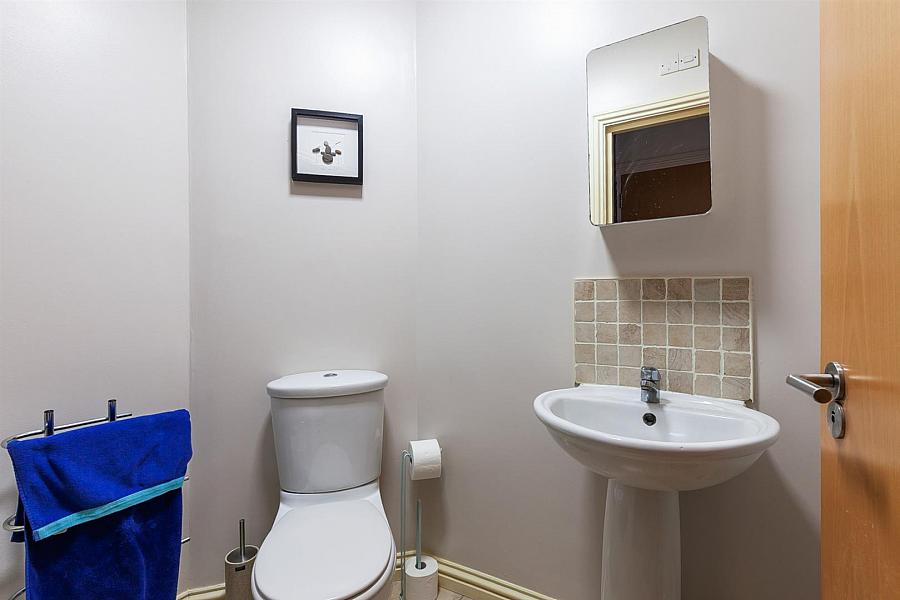 Apartment 93, 8 Northview