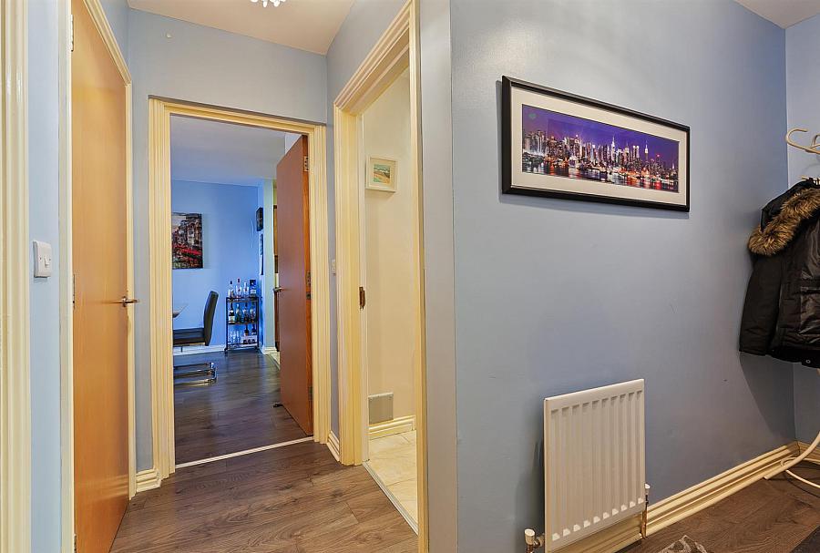 Apartment 93, 8 Northview