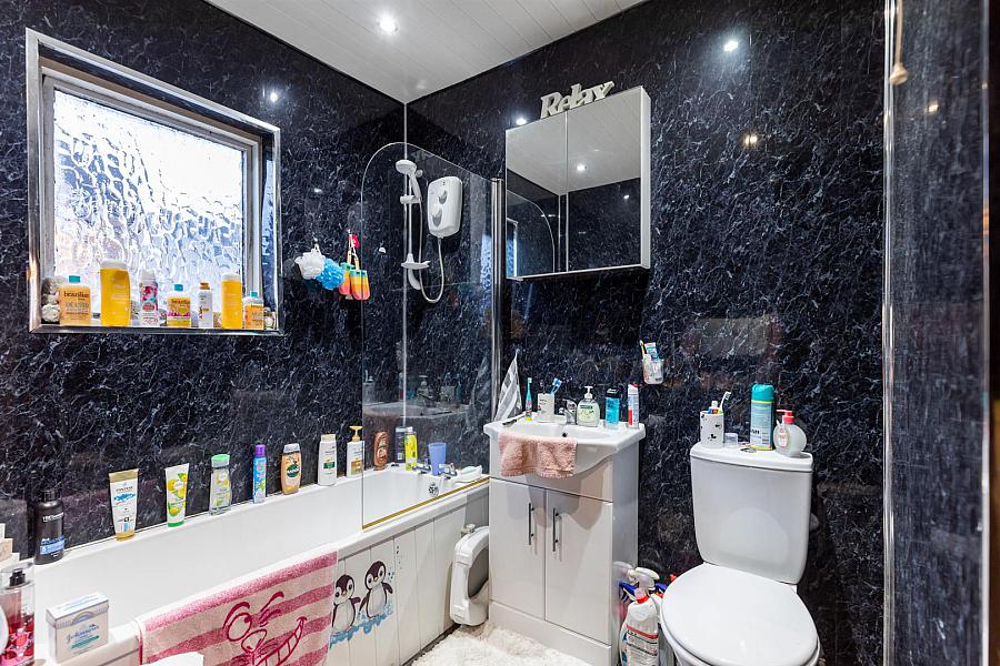 14 Castlereagh Place