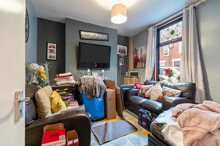 14 Castlereagh Place