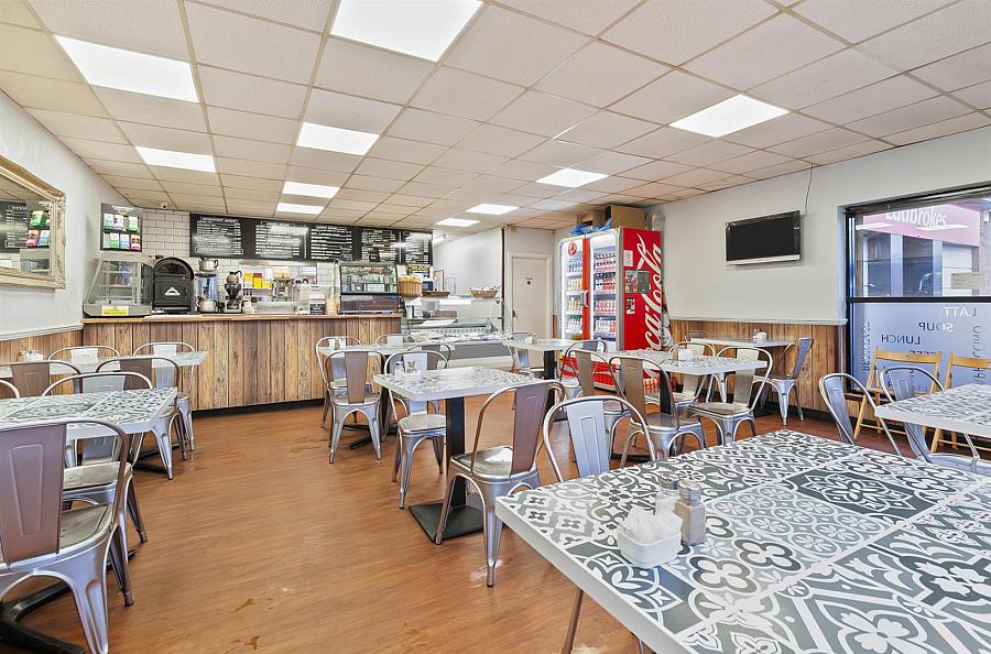 'The Harbour Cafe' 7 Dargan Road