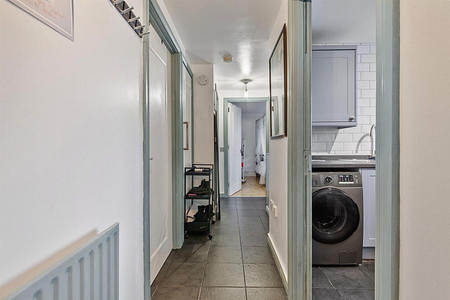 3A Glanroy House Coolshannagh Park