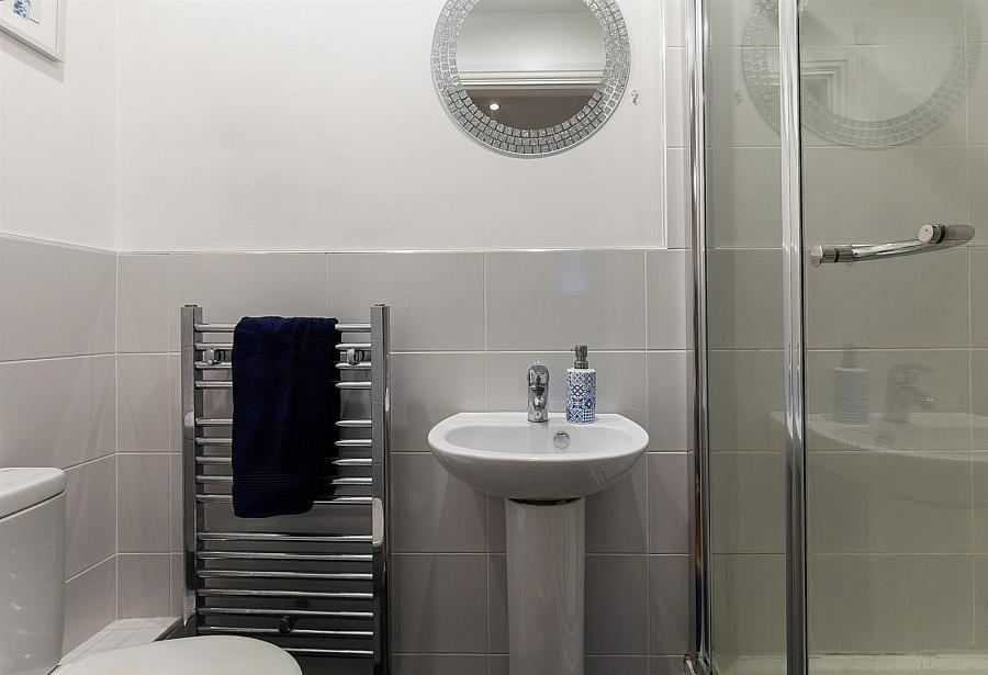 10 Collinbridge Manor