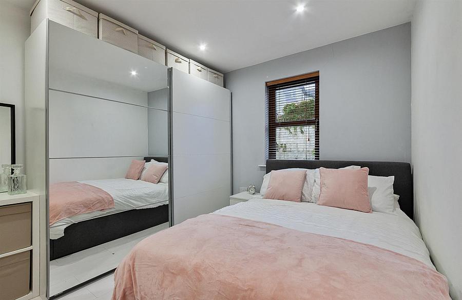 10 Collinbridge Manor